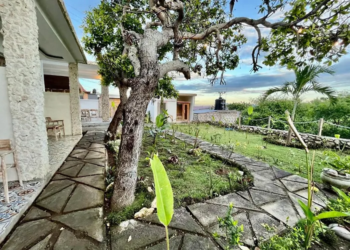 Sanctum Hotel And Dive- Nusa Penida